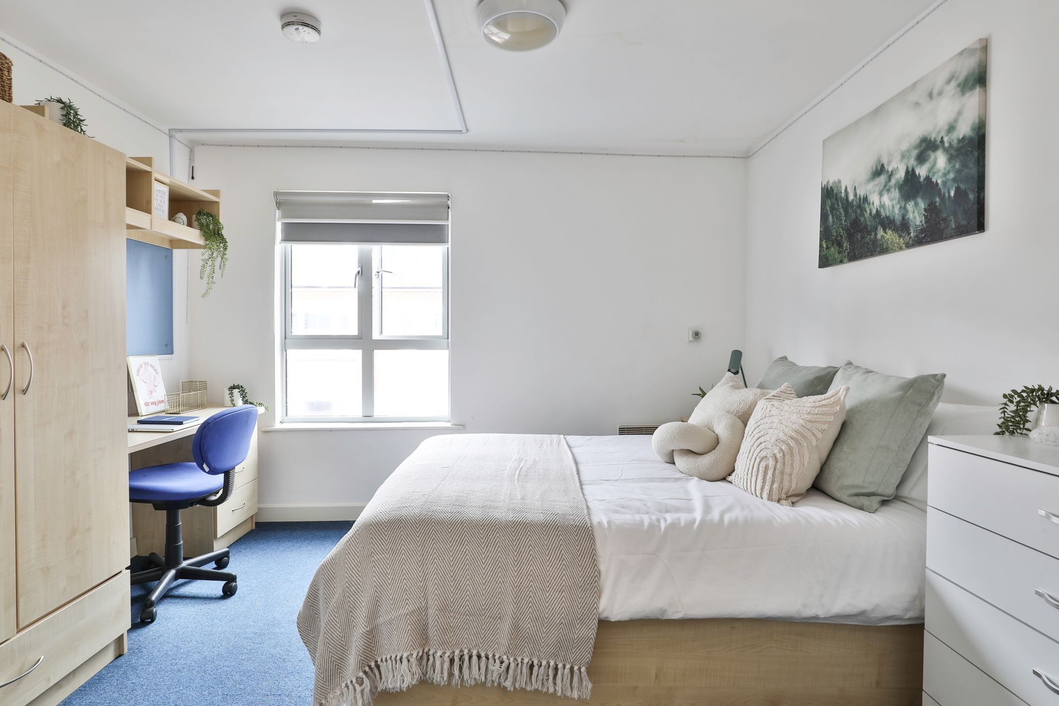 Classic Bigger 1-Bed Apartment - Great View